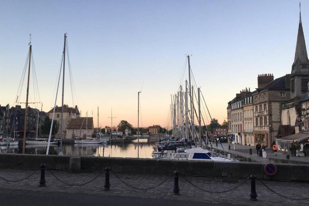Le Logis Des Lavandieres Honfleur Buitenkant foto